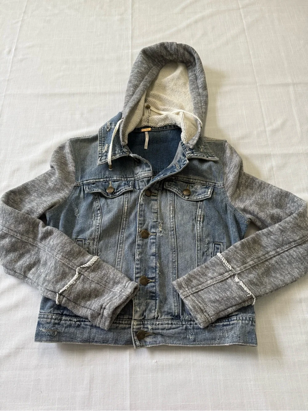Free People Distressed Boho Denim Hooded Jacket - Knit Sleeves Size XS - Picture 10 of 12